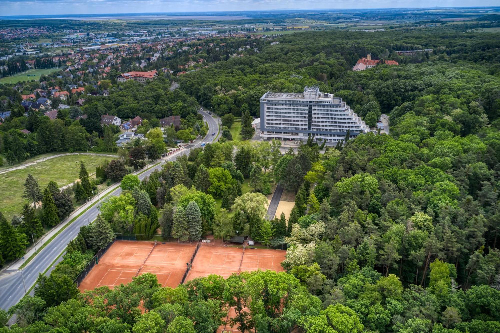 Hotel Szieszta Sopron Exterior foto