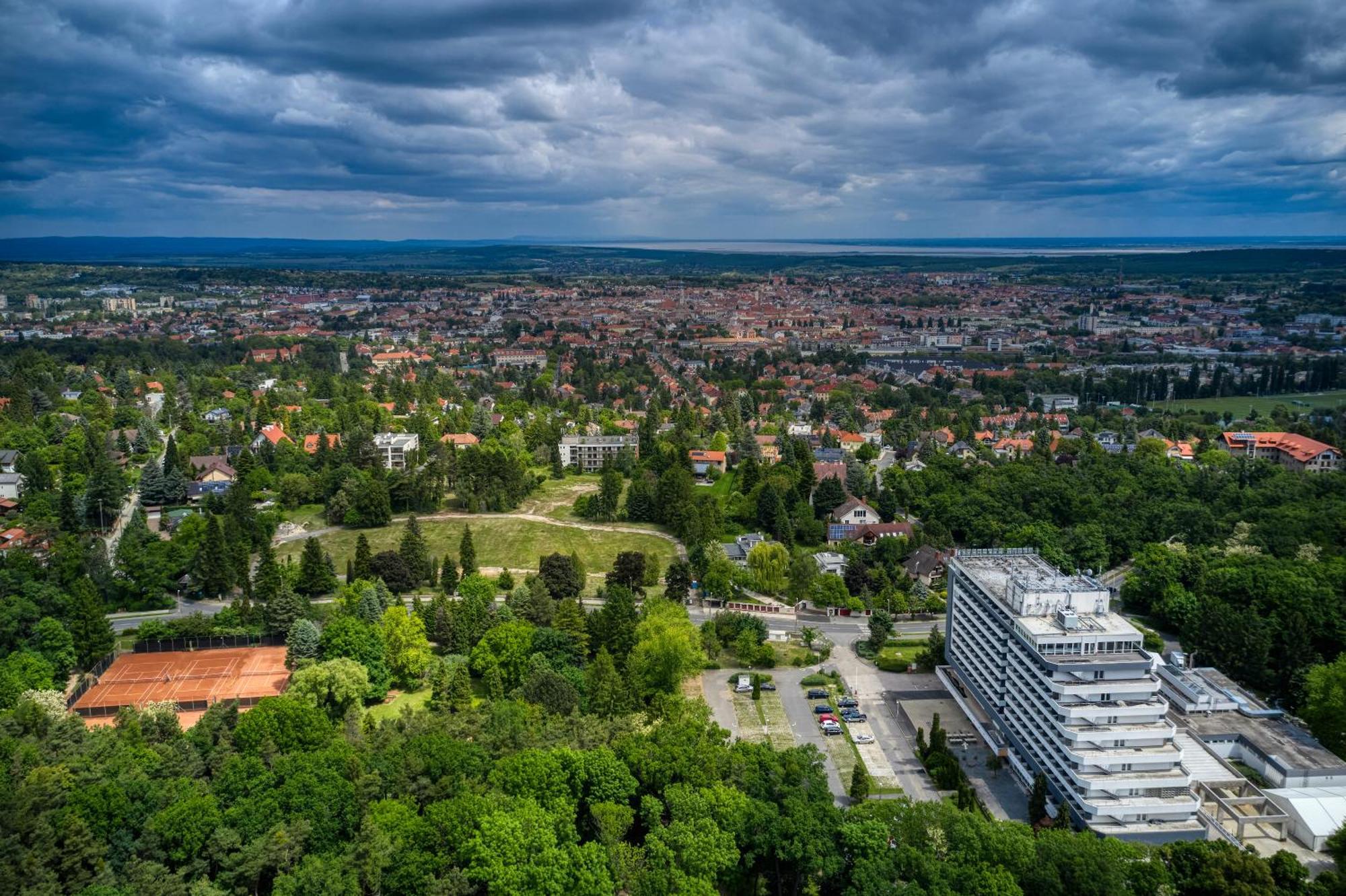Hotel Szieszta Sopron Exterior foto